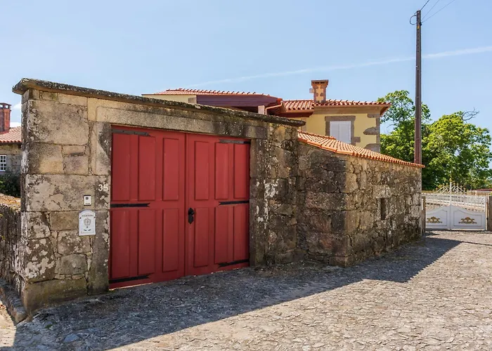 House Sopo * Вила-Нова-ди-Сервейра