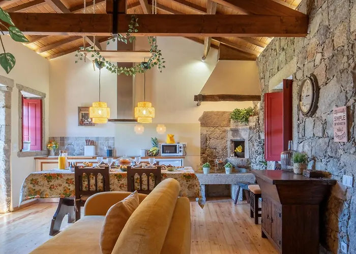 House Sopo Дом отдыха Вила-Нова-ди-Сервейра